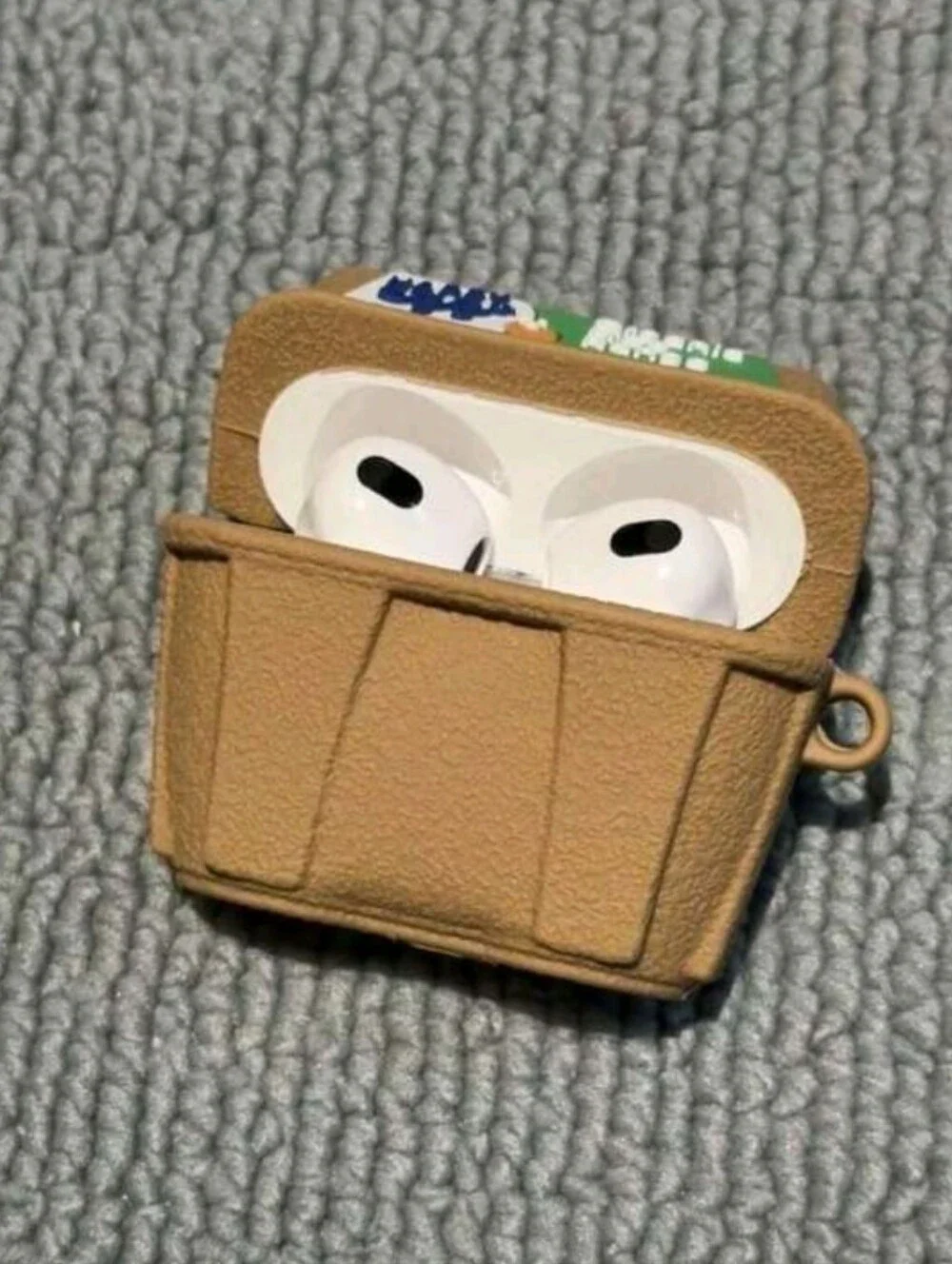 HAPPY EGGS ORGANIC BROWN EGG BOX COMPATIBLE WITH AirPods PRO 3 CASE